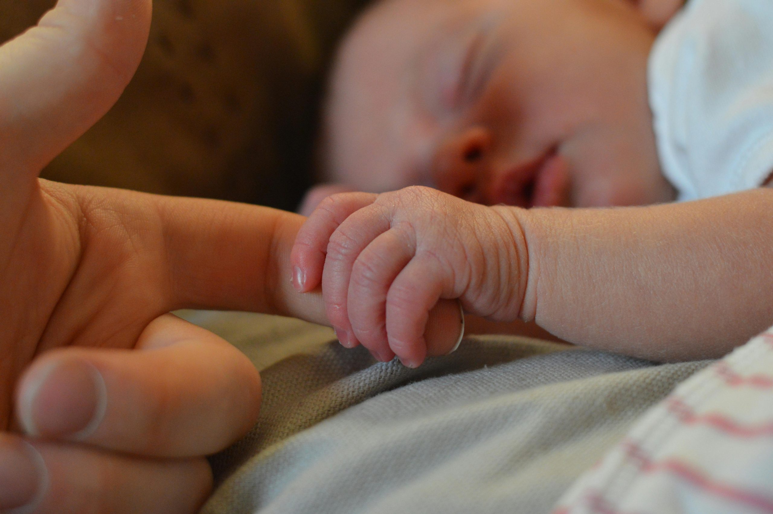 Can I Claim My Newborn on Taxes 2025 Simple Guide